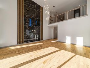 908 S Ewing Avenue , Dallas Texas 75203