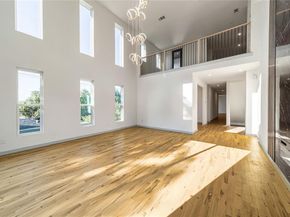 906 S Ewing Avenue , Dallas Texas 75203