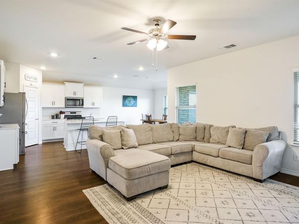 653  Bunker Hill Road , Fate Texas 75189