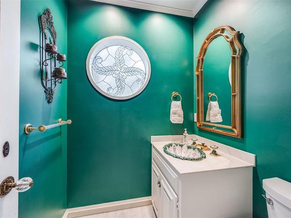 7806  Glen Albens Circle , Dallas Texas 75225