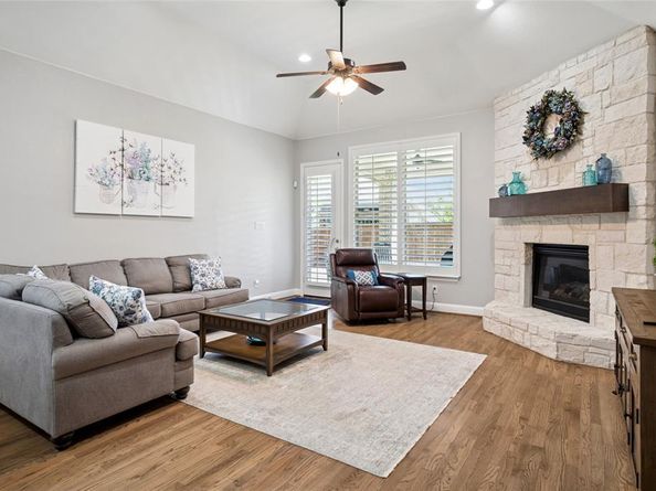 3252  Sky Lane , Celina Texas 75009