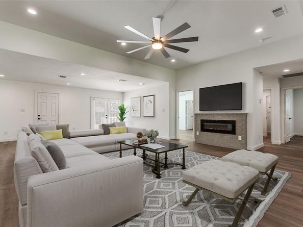 2312  Eastgate Drive , Carrollton Texas 75006