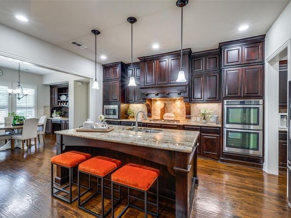 3321  Lochside  , The Colony Texas 75056
