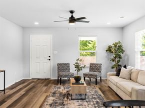 1105  Freeman Street , Fort Worth Texas 76104