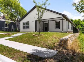 1105  Freeman Street , Fort Worth Texas 76104