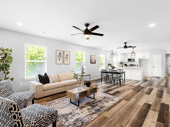1105  Freeman Street , Fort Worth Texas 76104