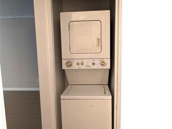 3604  Parkridge Drive  111, Dallas Texas 75234