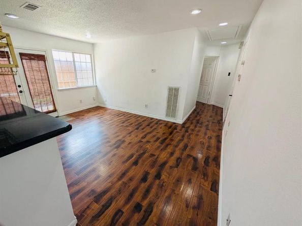 309  Red River Trail , Irving Texas 75063