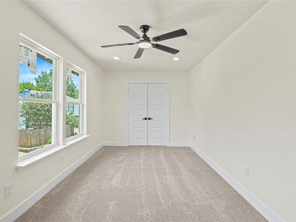 1639  Chapman Street , Cedar Hill Texas 75104