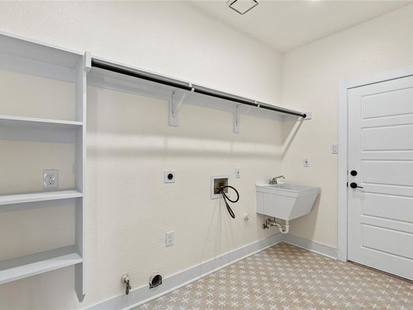 1639  Chapman Street , Cedar Hill Texas 75104