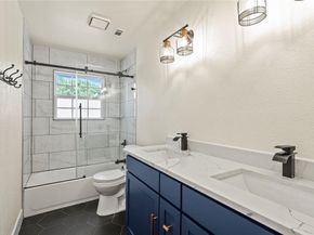 1639  Chapman Street , Cedar Hill Texas 75104