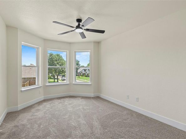 1639  Chapman Street , Cedar Hill Texas 75104