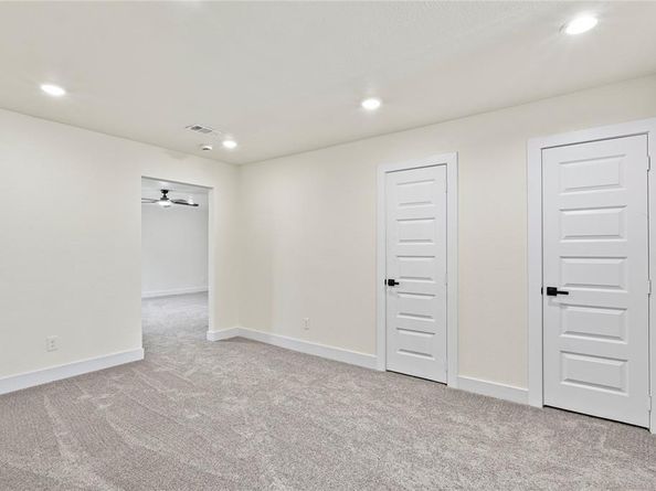 1639  Chapman Street , Cedar Hill Texas 75104