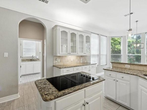 809  Greenvalley Lane , Highland Village Texas 75077