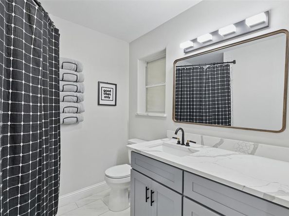 348  Thompson Street , Fort Worth Texas 76134