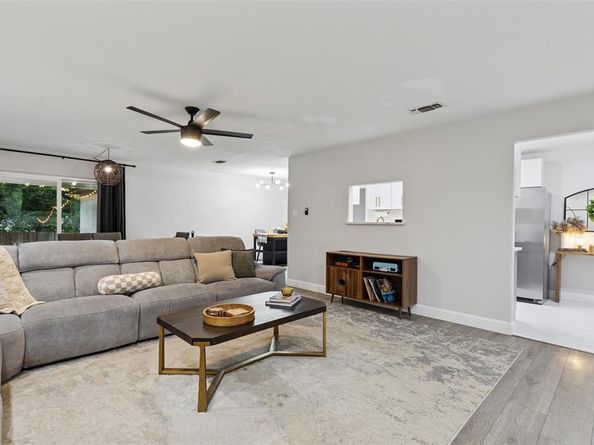 348  Thompson Street , Fort Worth Texas 76134