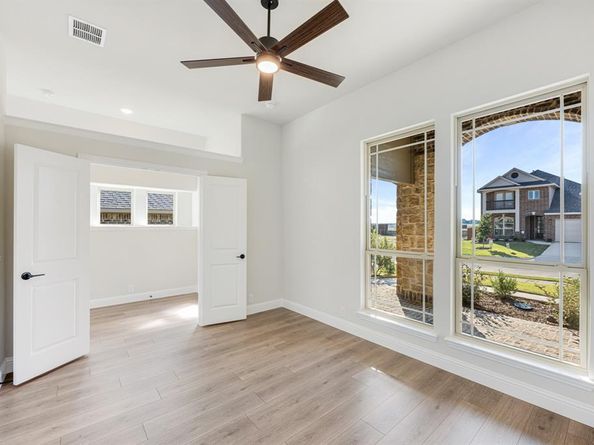 109  Whistling Duck Drive , Balch Springs Texas 75181