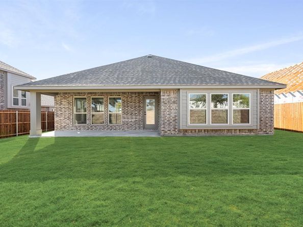 109  Whistling Duck Drive , Balch Springs Texas 75181