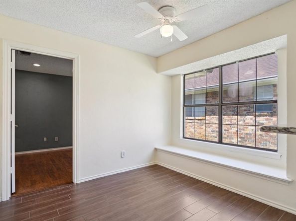 710  Cimarron Trail , Irving Texas 75063
