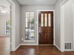 710  Cimarron Trail , Irving Texas 75063