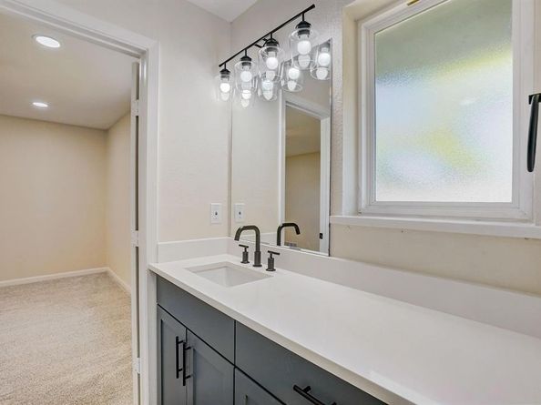 3040  Ponder Place , Dallas Texas 75229