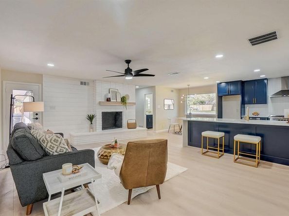 3040  Ponder Place , Dallas Texas 75229