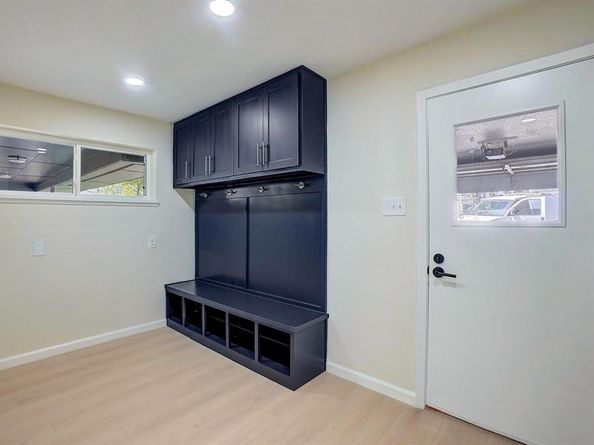 3040  Ponder Place , Dallas Texas 75229