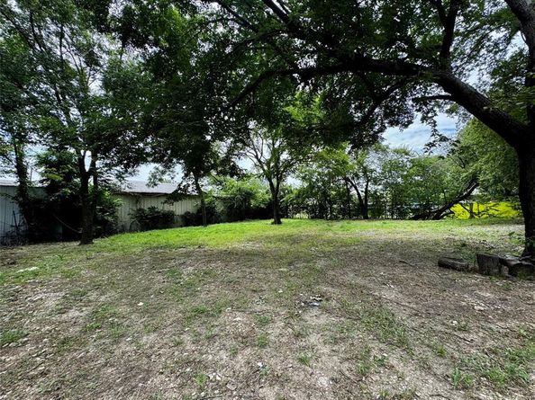 10914  Stinson Drive , Dallas Texas 75217