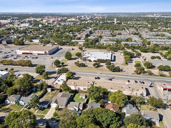 2624  Ryan Avenue , Fort Worth Texas 76110