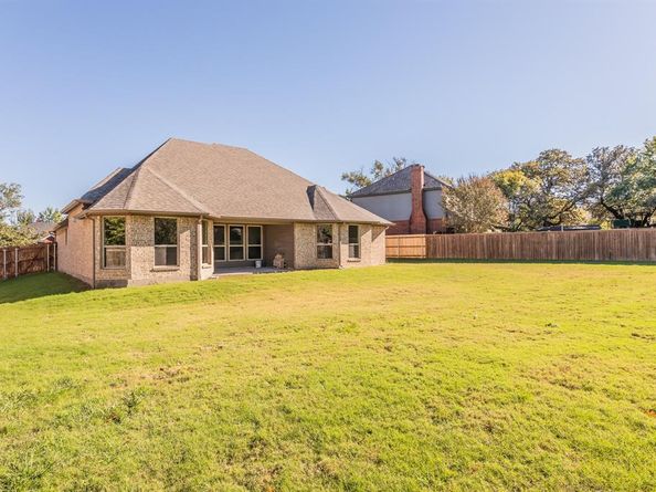 609  Keel Way , Azle Texas 76020