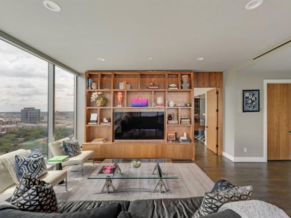 3130 N Harwood Street  1506, Dallas Texas 75201