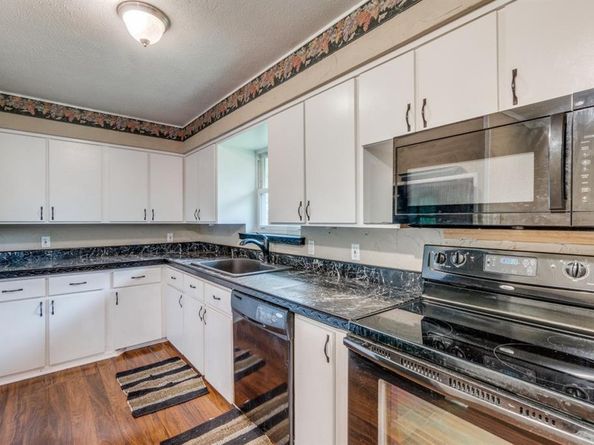11049  Paddock Circle , Dallas Texas 75238