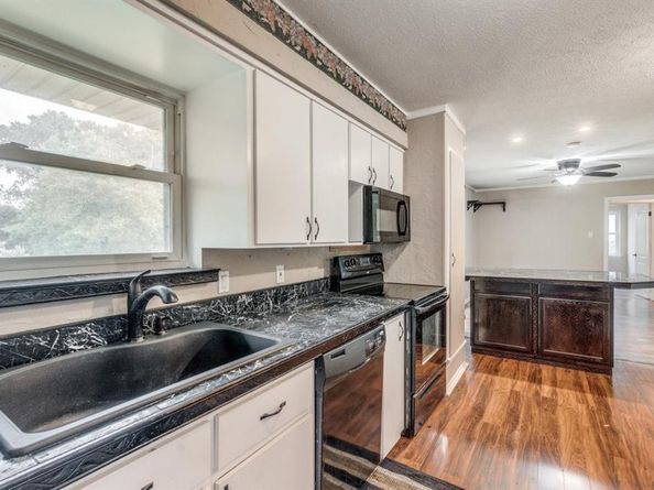 11049  Paddock Circle , Dallas Texas 75238