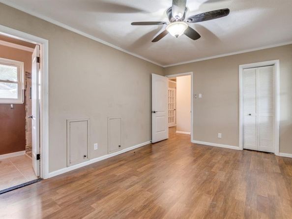 11049  Paddock Circle , Dallas Texas 75238