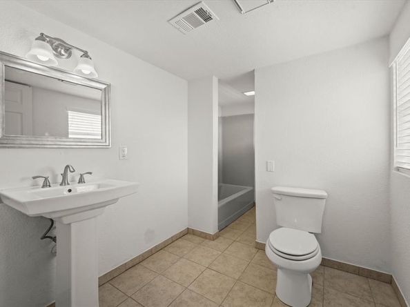 1716  5th Avenue , Fort Worth Texas 76110