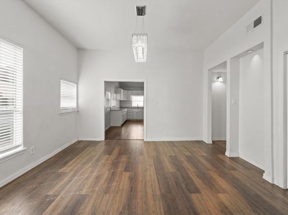1716  5th Avenue , Fort Worth Texas 76110