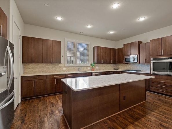 4211  Rawlins Street  733, Dallas Texas 75219