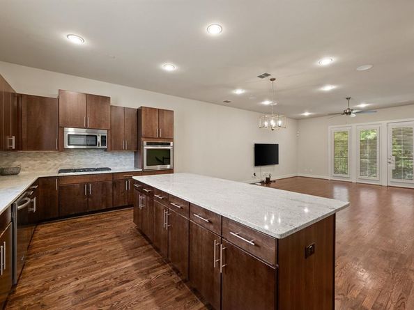 4211  Rawlins Street  733, Dallas Texas 75219