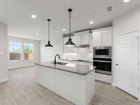 670  Sandiford  , Mansfield Texas 76063