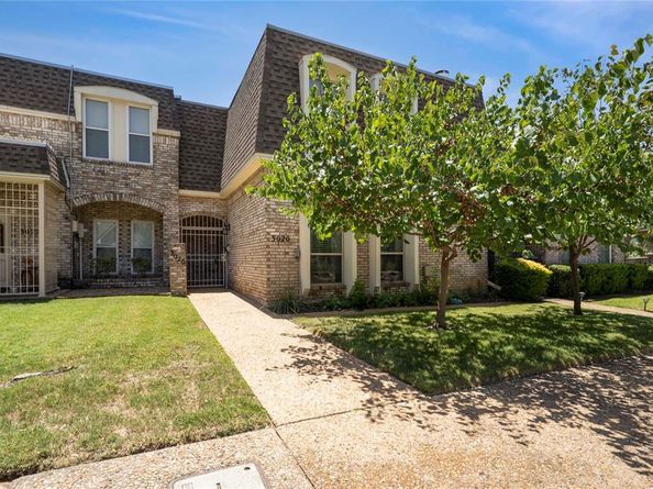 3020  Stonehenge Lane , Carrollton Texas 75006