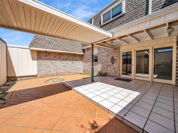 3020  Stonehenge Lane , Carrollton Texas 75006