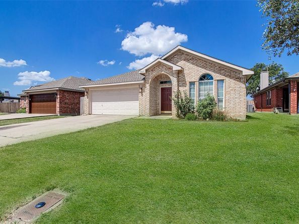 10421  Aransas Drive , Fort Worth Texas 76131