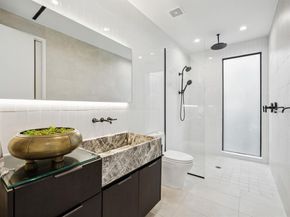 3229  Lee Street , Dallas Texas 75205