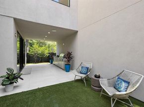 3229  Lee Street , Dallas Texas 75205