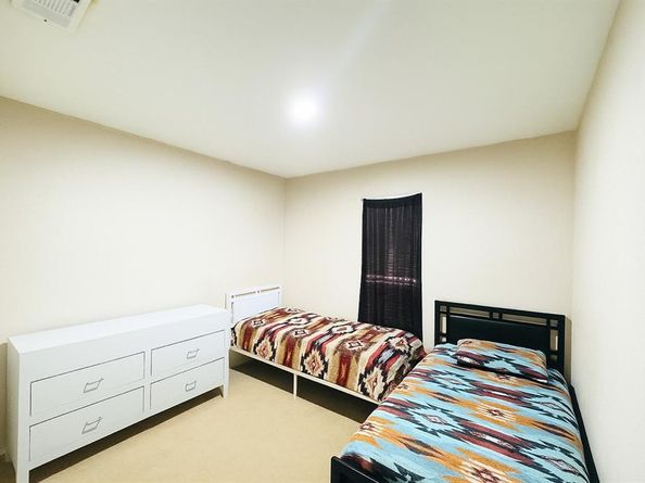 9601  Glengreen Drive , Dallas Texas 75217