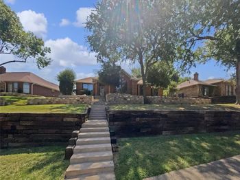 3614  Queenswood Lane 