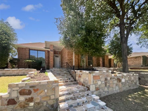 3614  Queenswood Lane , Garland Texas 75040