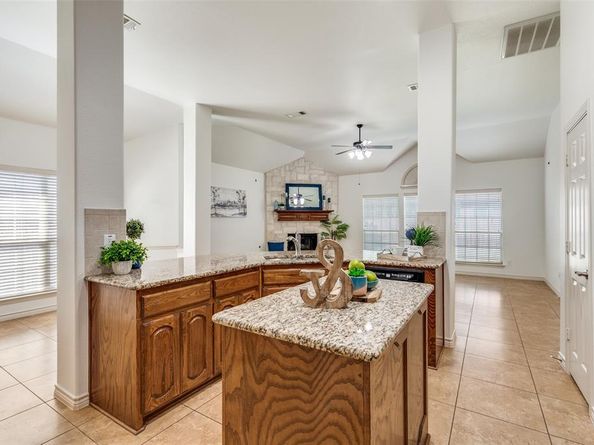 11825  Balta Drive , Fort Worth Texas 76244