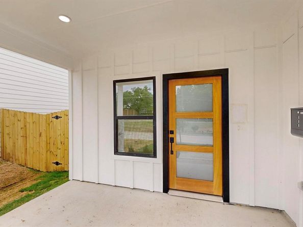 4519  Wahoo Street , Dallas Texas 75210