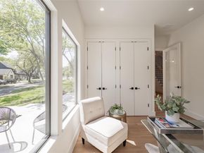 7115  Casa Loma Avenue , Dallas Texas 75214